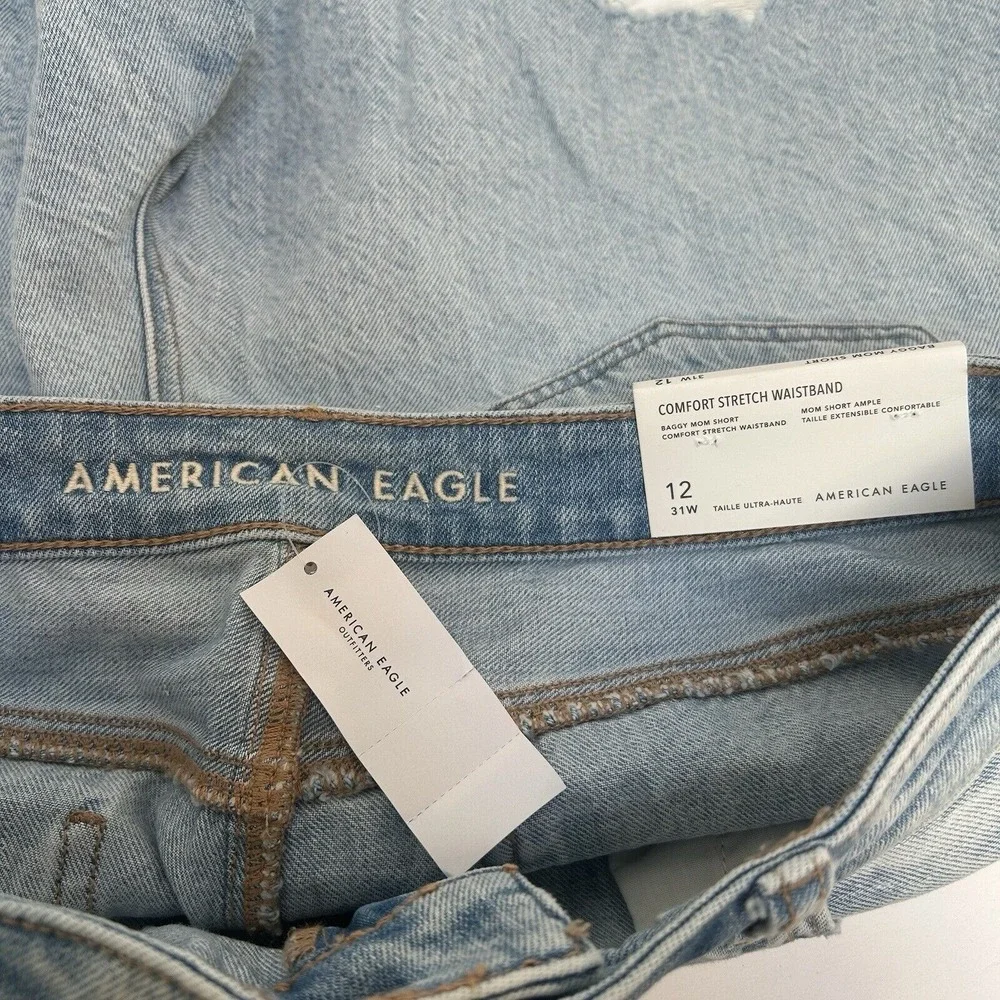 American Eagle NWT Light Denim Baggy Mom Jean Shorts‎ Stretch Waistband Size 12